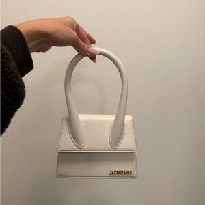 Jacquemus Le Chiquito moyen